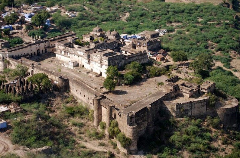 Khatoli Fort, Kota, Rajasthan - Vushii.com